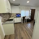 Elpolonix Hotel